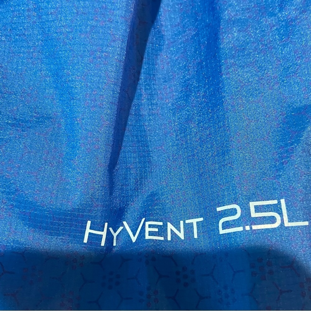 NWOT North Face Waterproof Jacket - Picture 4 of 4